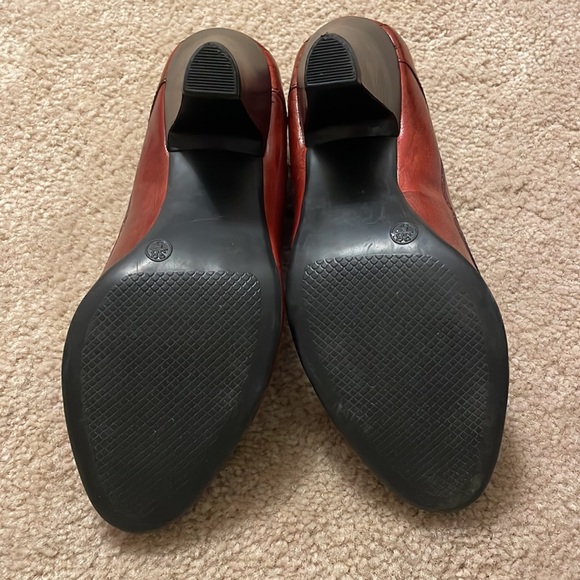 Mary Jane heeled pumps - Picture 3 of 3